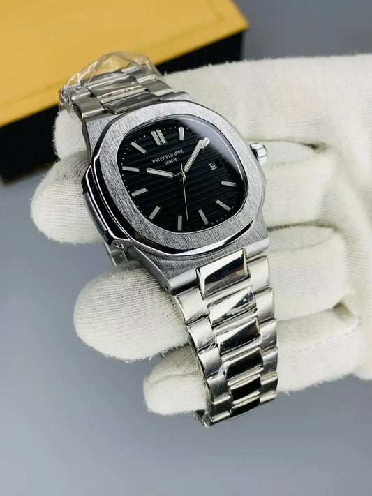Patek Philippe Nautilus - Black edition - WRIST ND WEAR