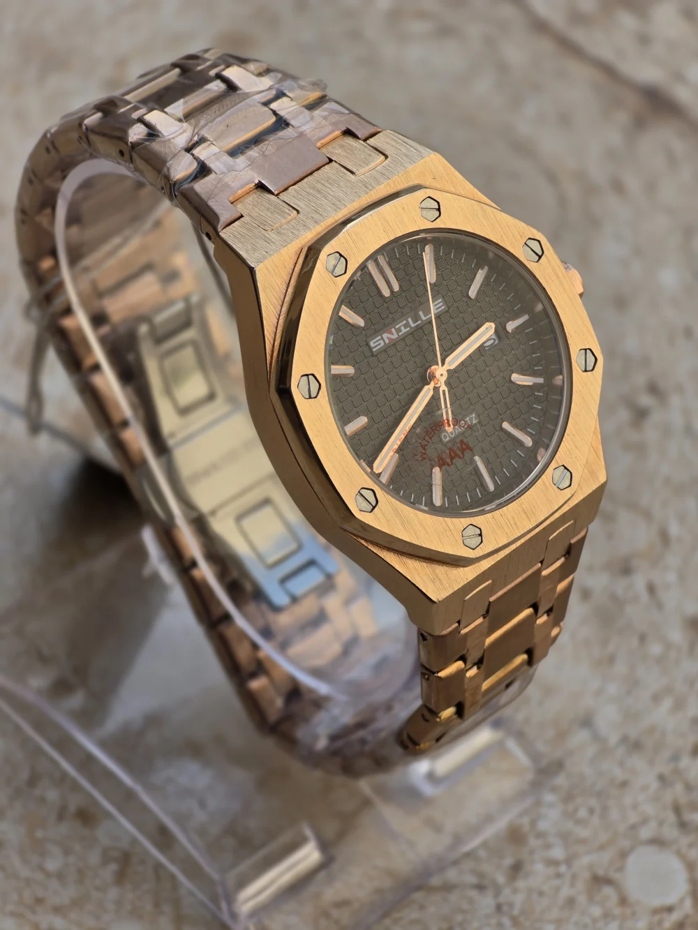Snille Quartz Gold-Tone